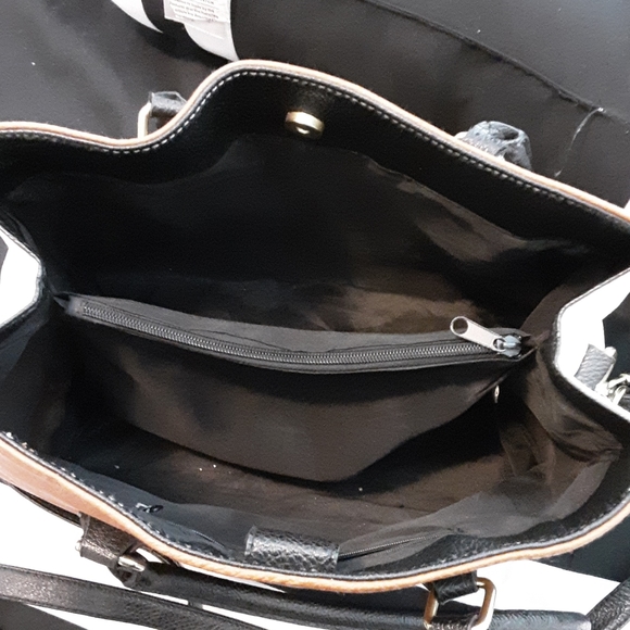 Purse - Picture 3 of 3